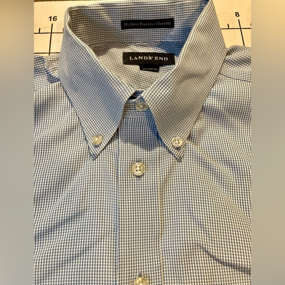 Land’s End Men’s Size 15-34 Blue/White Checkered Button Down Shirt‎